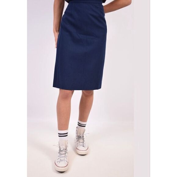 PENDLETON Vintage 100% Virgin Wool  Navy Blue Skirt Size 14P - Picture 1 of 4